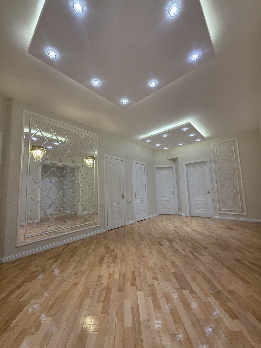 Satılır 3 otaqlı yeni tikili, 153 m², 20 Yanvar m.-5