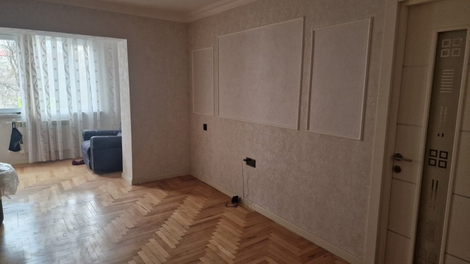 Satılır 3 otaqlı köhnə tikili, 75 m², Neftçilər m.-5