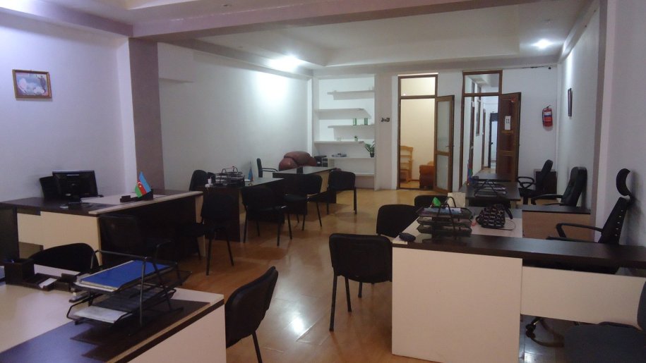 90 m<sup>2</sup> ofis icarəyə verilir, Xətai m.-2