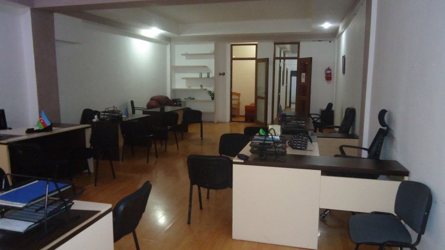 90 m<sup>2</sup> ofis icarəyə verilir, Xətai m.-3