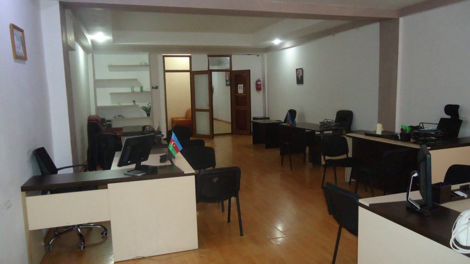 90 m<sup>2</sup> ofis icarəyə verilir, Xətai m.-4