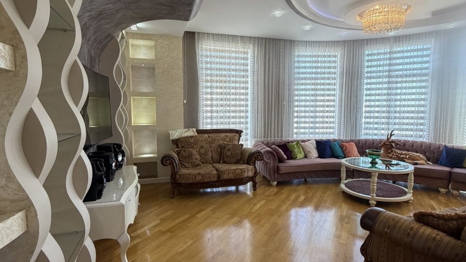 Satılır 4 otaqlı yeni tikili, 175 m², Azadlıq Prospekti m.-4