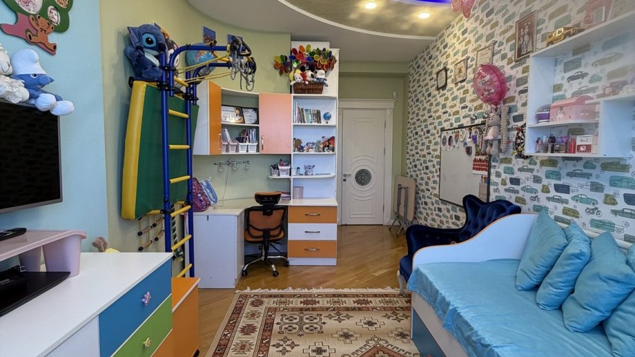 Satılır 4 otaqlı yeni tikili, 175 m², Azadlıq Prospekti m.-19