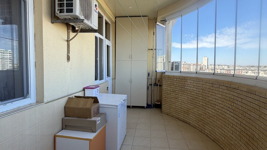 Satılır 4 otaqlı yeni tikili, 175 m², Azadlıq Prospekti m.-23