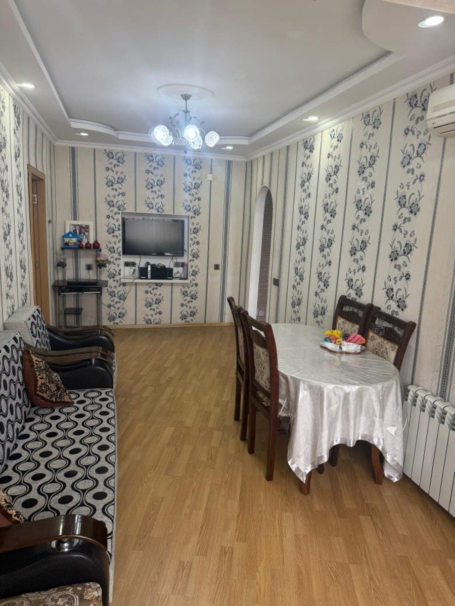Satılır 2 otaqlı köhnə tikili, 50 m², Xalqlar dostluğu m.-1