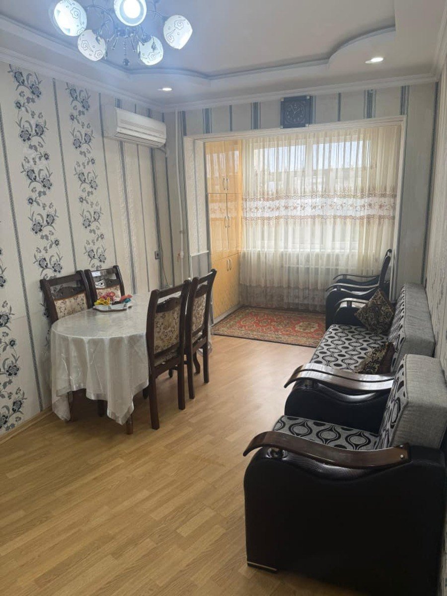 Satılır 2 otaqlı köhnə tikili, 50 m², Xalqlar dostluğu m.-2