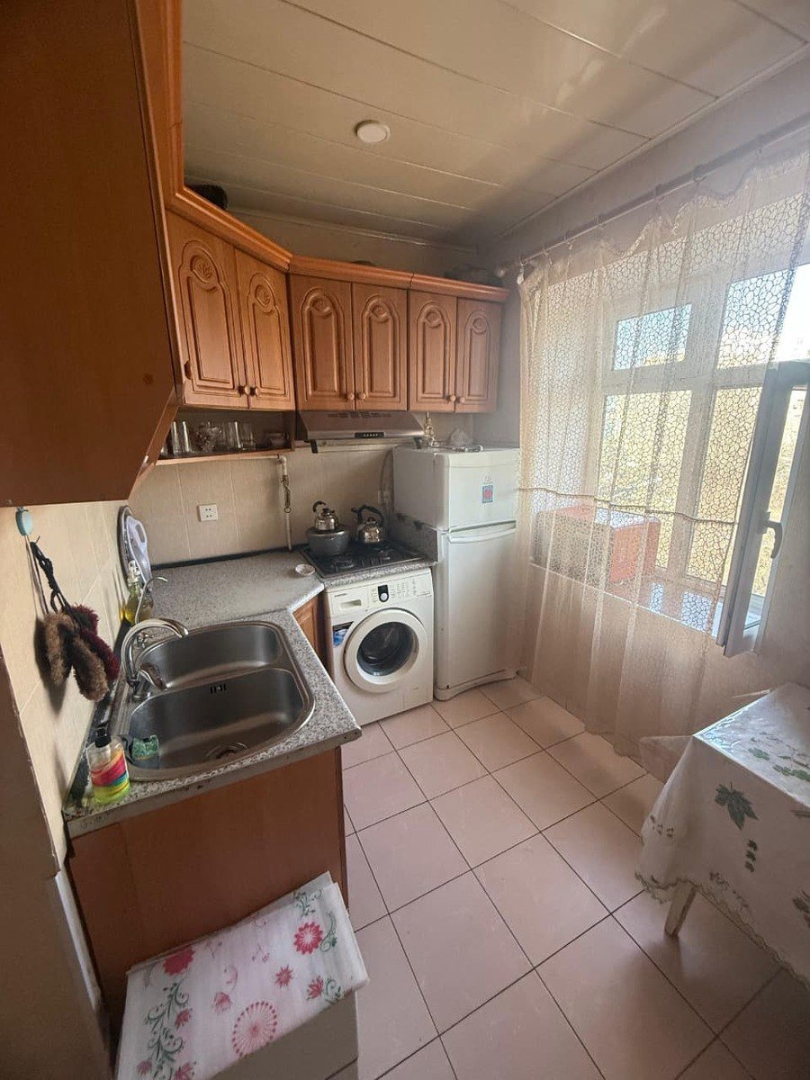 Satılır 2 otaqlı köhnə tikili, 50 m², Xalqlar dostluğu m.-4