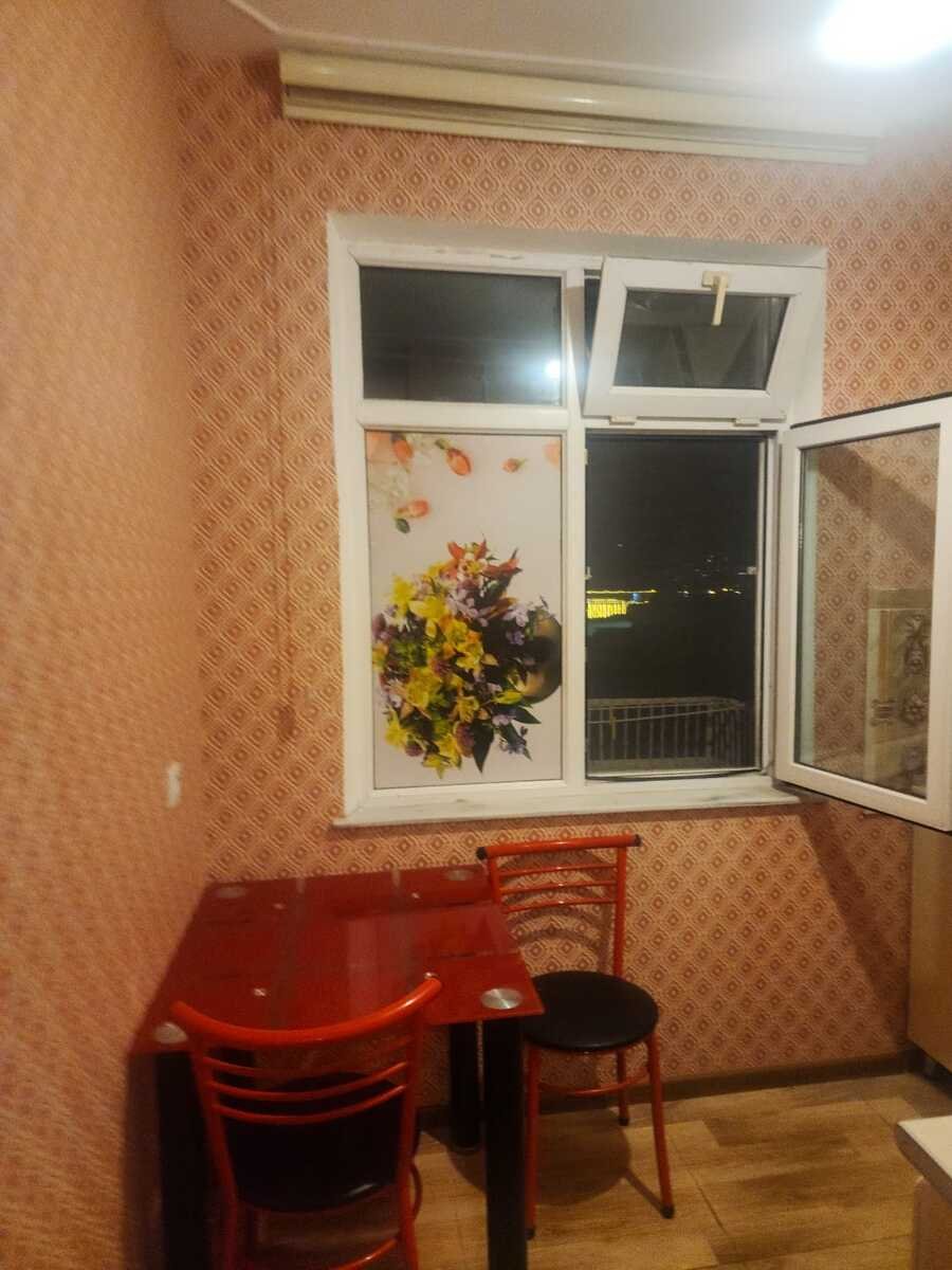 Kirayə verilir 1 otaqlı köhnə tikili, 32 m², Memar Əcəmi m.-3