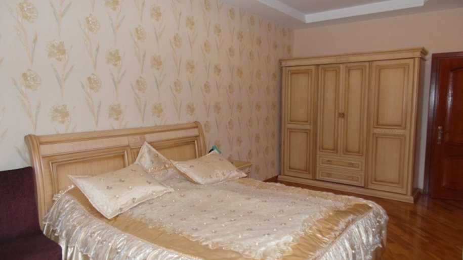 Kirayə verilir 4 otaqlı yeni tikili, 160 m², Nizami m.-5