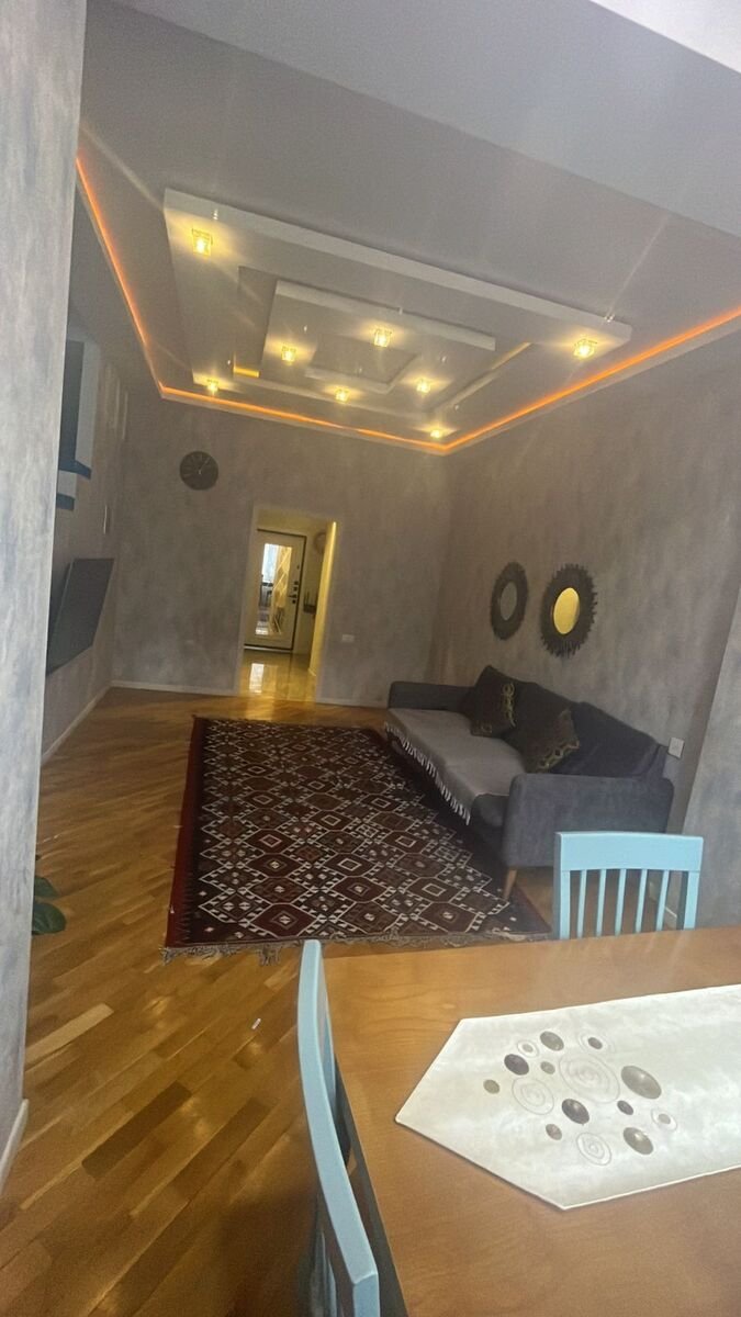 Satılır 2 otaqlı yeni tikili, 88 m², Qara Qarayev m.-1