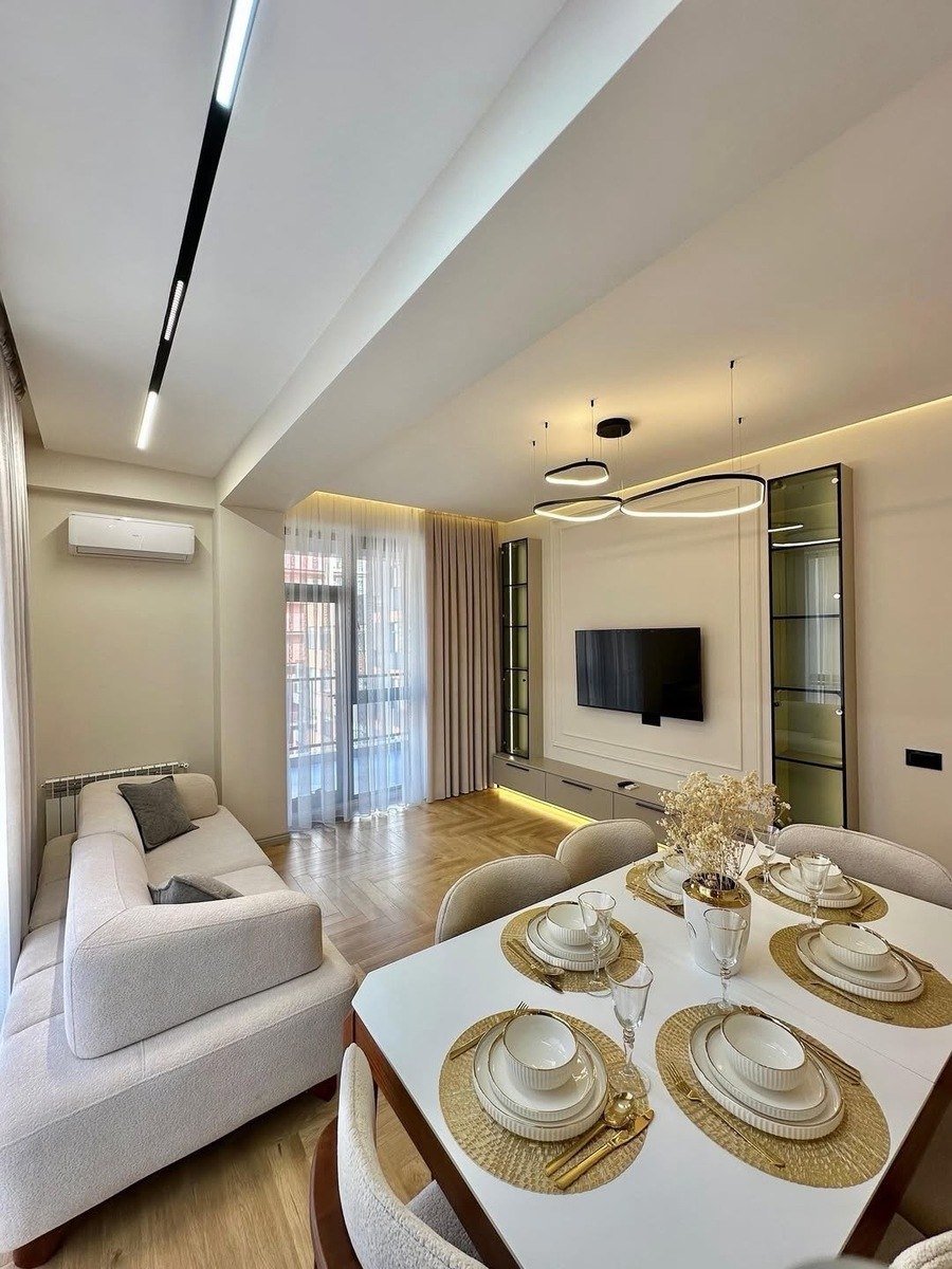 Satılır 2 otaqlı yeni tikili, 77 m², 28 May m.-1