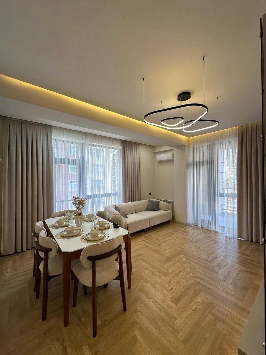 Satılır 2 otaqlı yeni tikili, 77 m², 28 May m.-2