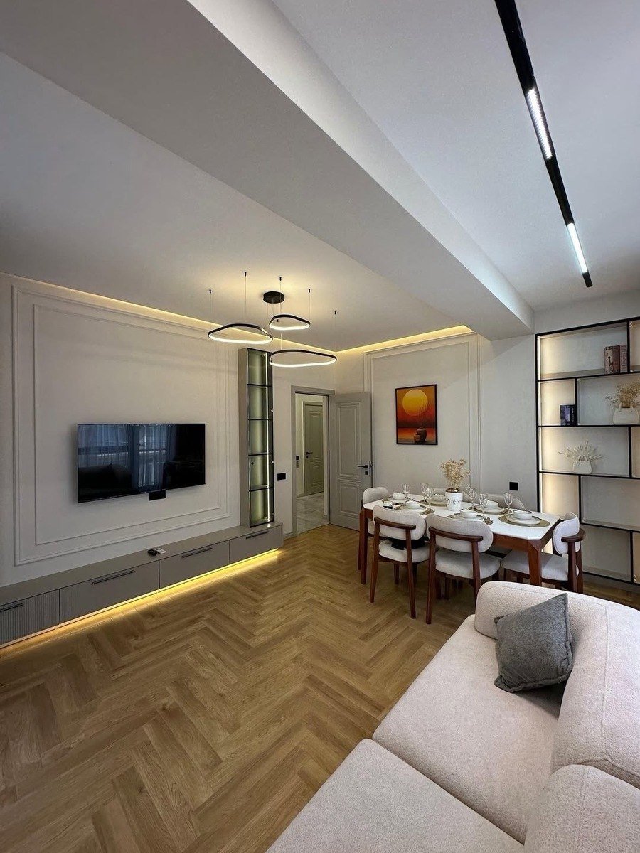 Satılır 2 otaqlı yeni tikili, 77 m², 28 May m.-3