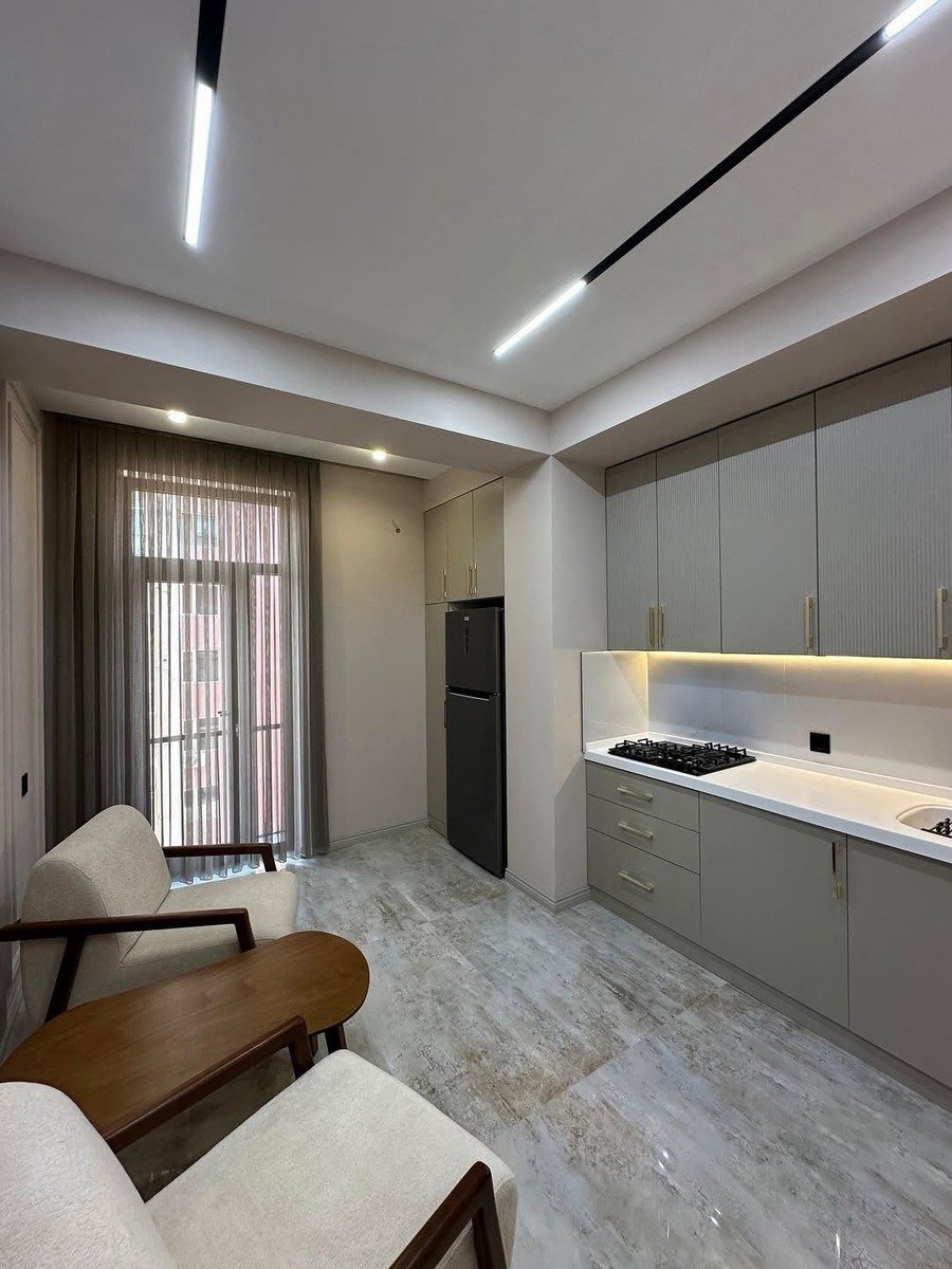 Satılır 2 otaqlı yeni tikili, 77 m², 28 May m.-4