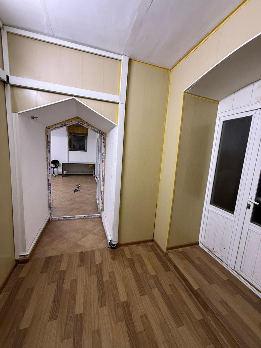 150 kv.m. obyekt icarəyə verilir, İçərişəhər m.-10