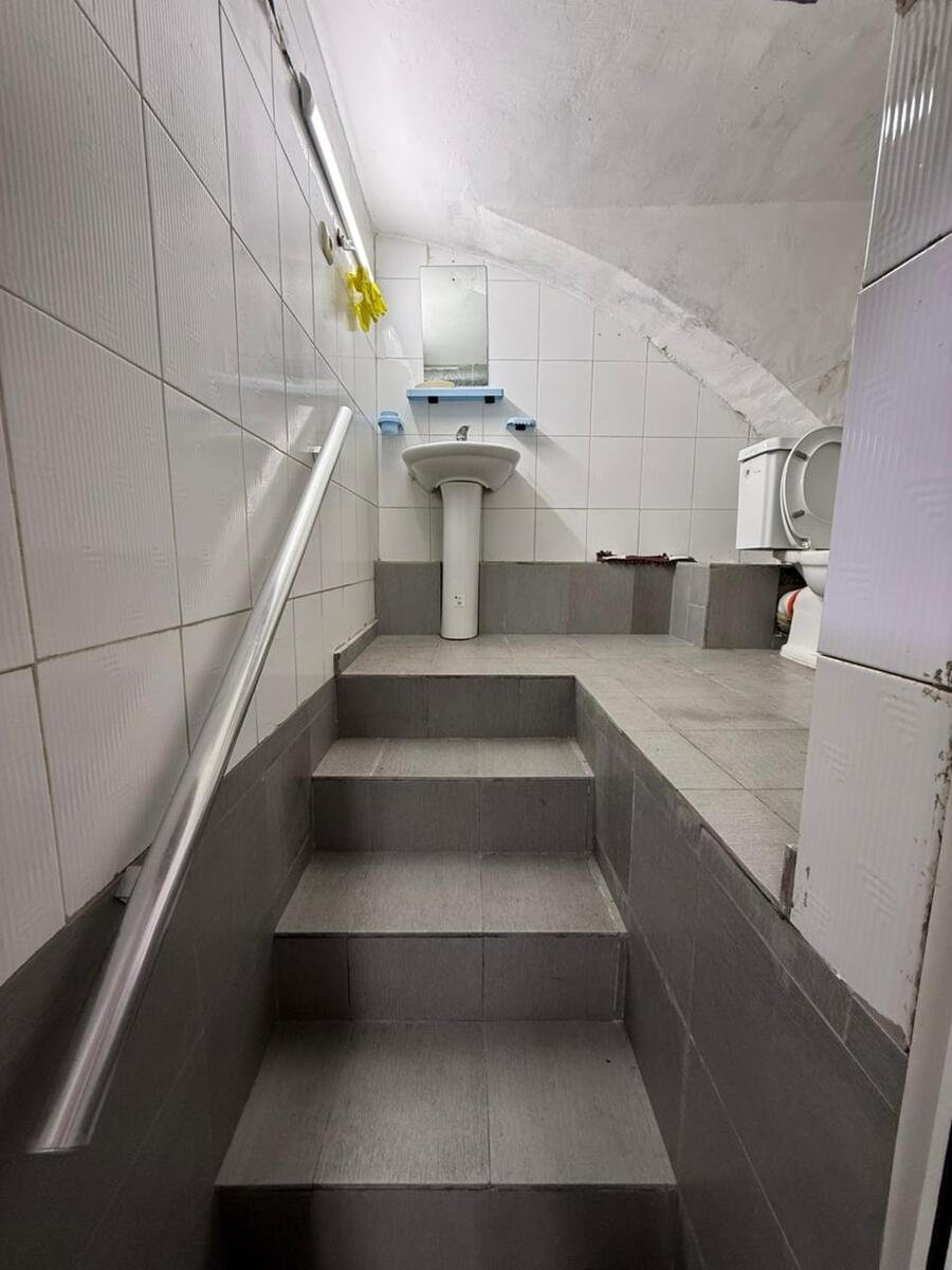 150 kv.m. obyekt icarəyə verilir, İçərişəhər m.-14