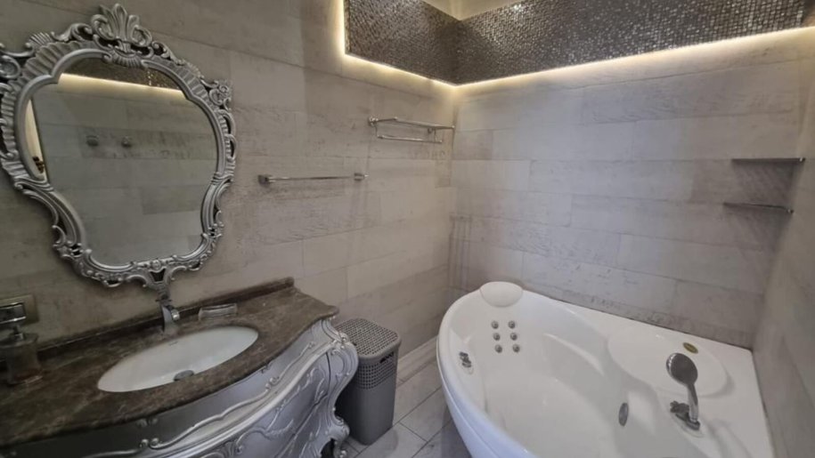 Satılır 5 otaqlı yeni tikili, 240 m², Nizami m.-19