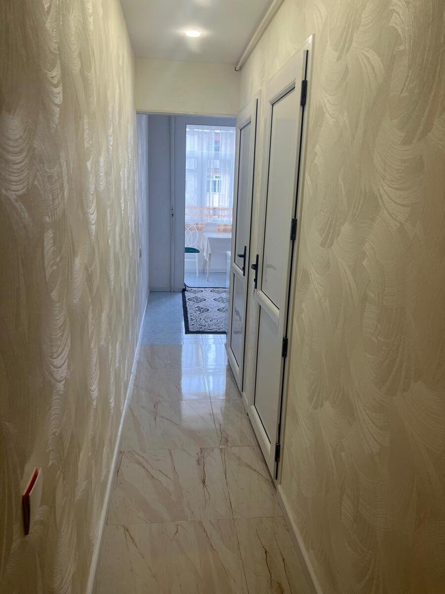 Kirayə verilir 3 otaqlı köhnə tikili, 85 m², Xalqlar dostluğu m.-7