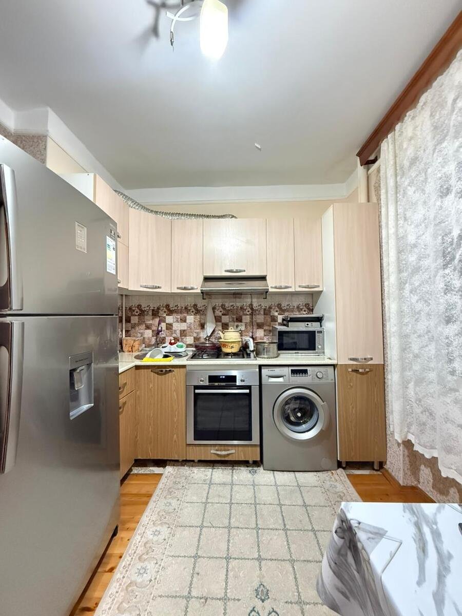 Satılır 2 otaqlı köhnə tikili, 65 m², Əhmədli m.-7
