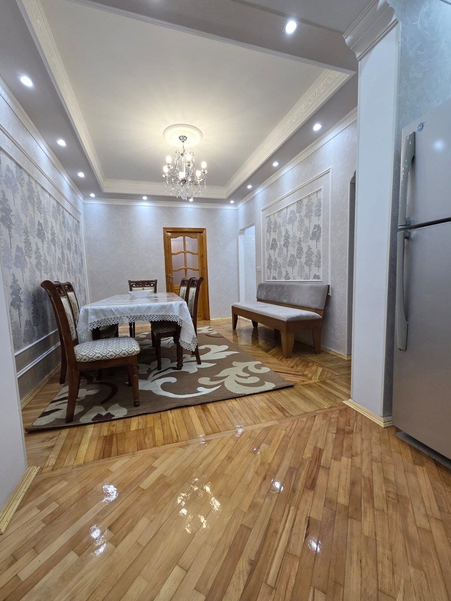 Kirayə verilir 2 otaqlı köhnə tikili, 57 m², Memar Əcəmi m.-1