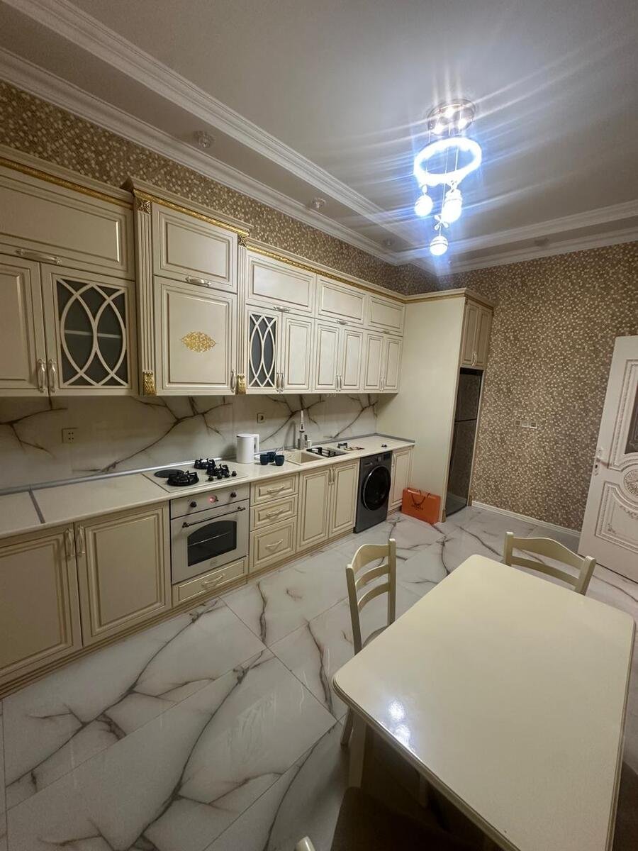 Satılır 3 otaqlı yeni tikili, 120 m², Əhmədli m.-5