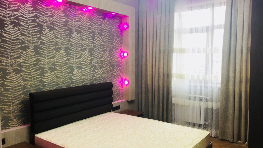 Kirayə verilir 3 otaqlı yeni tikili, 86 m², İnşaatçılar m.-10