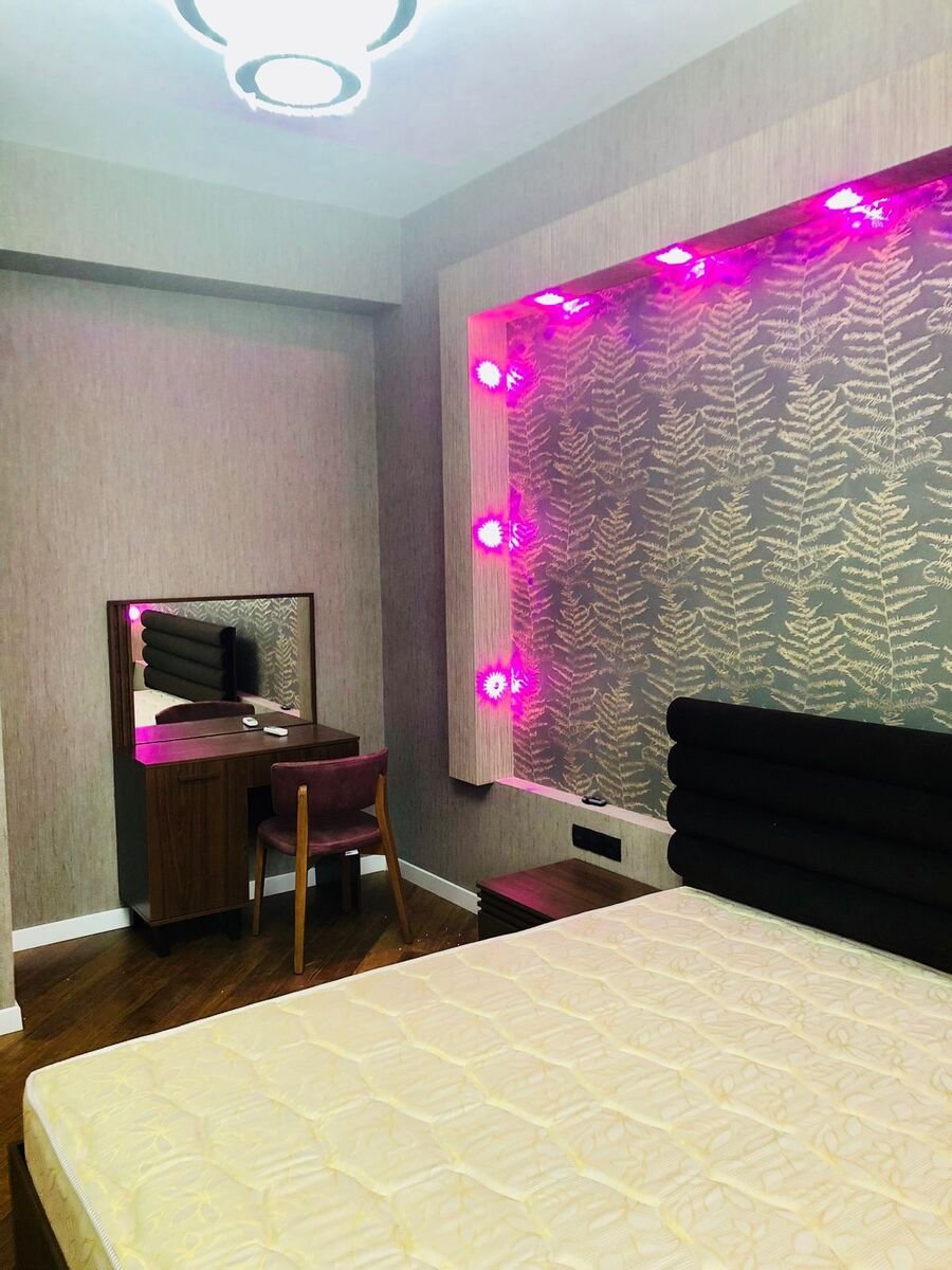 Kirayə verilir 3 otaqlı yeni tikili, 86 m², İnşaatçılar m.-11