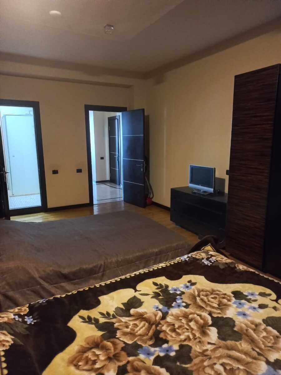 Kirayə verilir 3 otaqlı yeni tikili, 170 m², Nizami m.-11