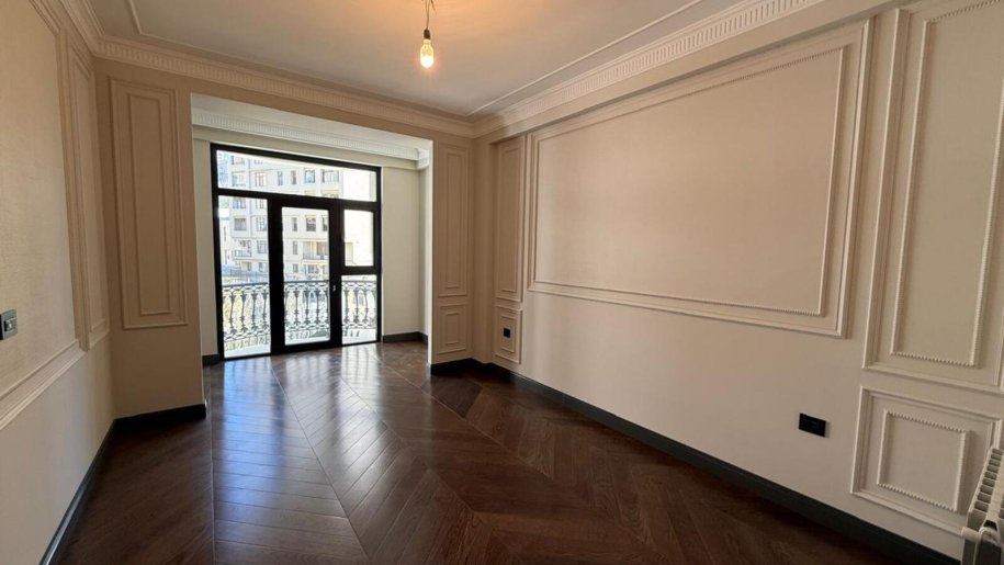 Satılır 4 otaqlı yeni tikili, 222 m², İçərişəhər m.-7