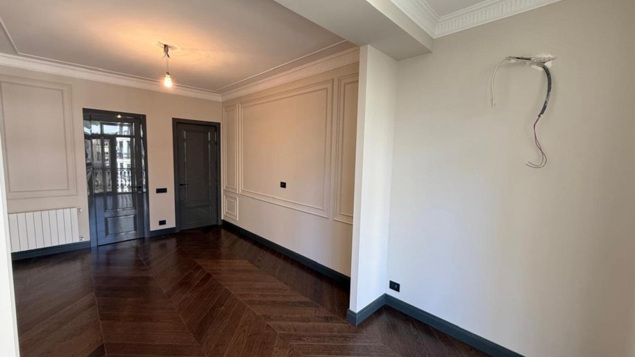 Satılır 4 otaqlı yeni tikili, 222 m², İçərişəhər m.-11