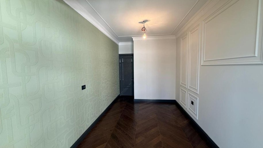 Satılır 4 otaqlı yeni tikili, 222 m², İçərişəhər m.-14