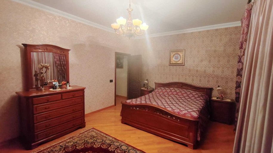 Satılır 4 otaqlı yeni tikili, 240 m², Nizami m.-13