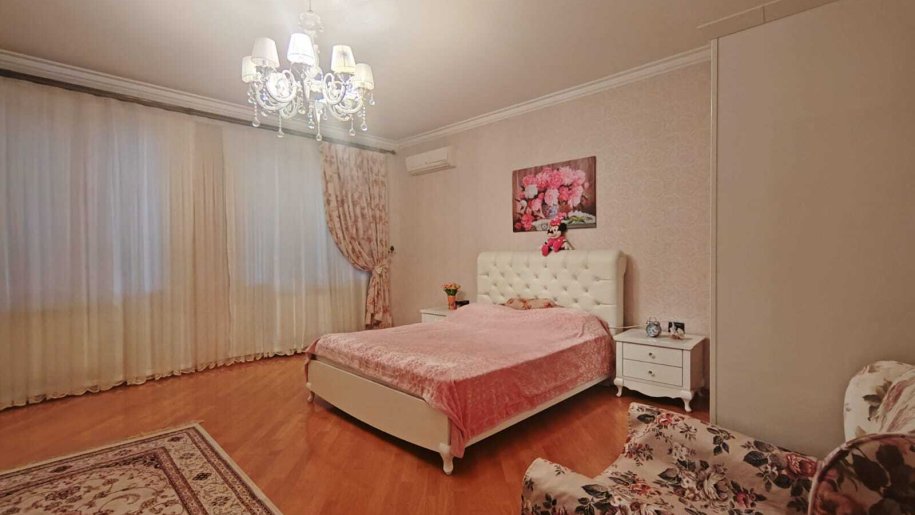 Satılır 4 otaqlı yeni tikili, 240 m², Nizami m.-16