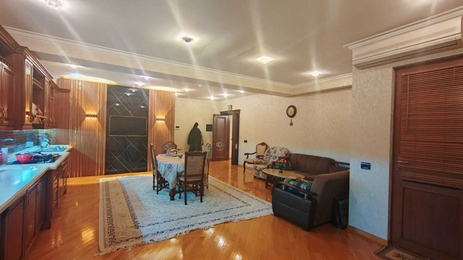 Satılır 4 otaqlı yeni tikili, 240 m², Nizami m.-21