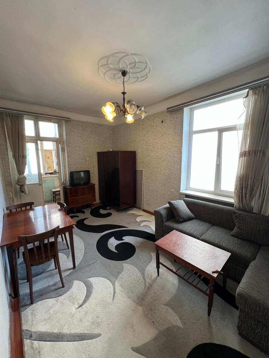 Kirayə verilir 2 otaqlı köhnə tikili, 50 m², Qara Qarayev m.-1