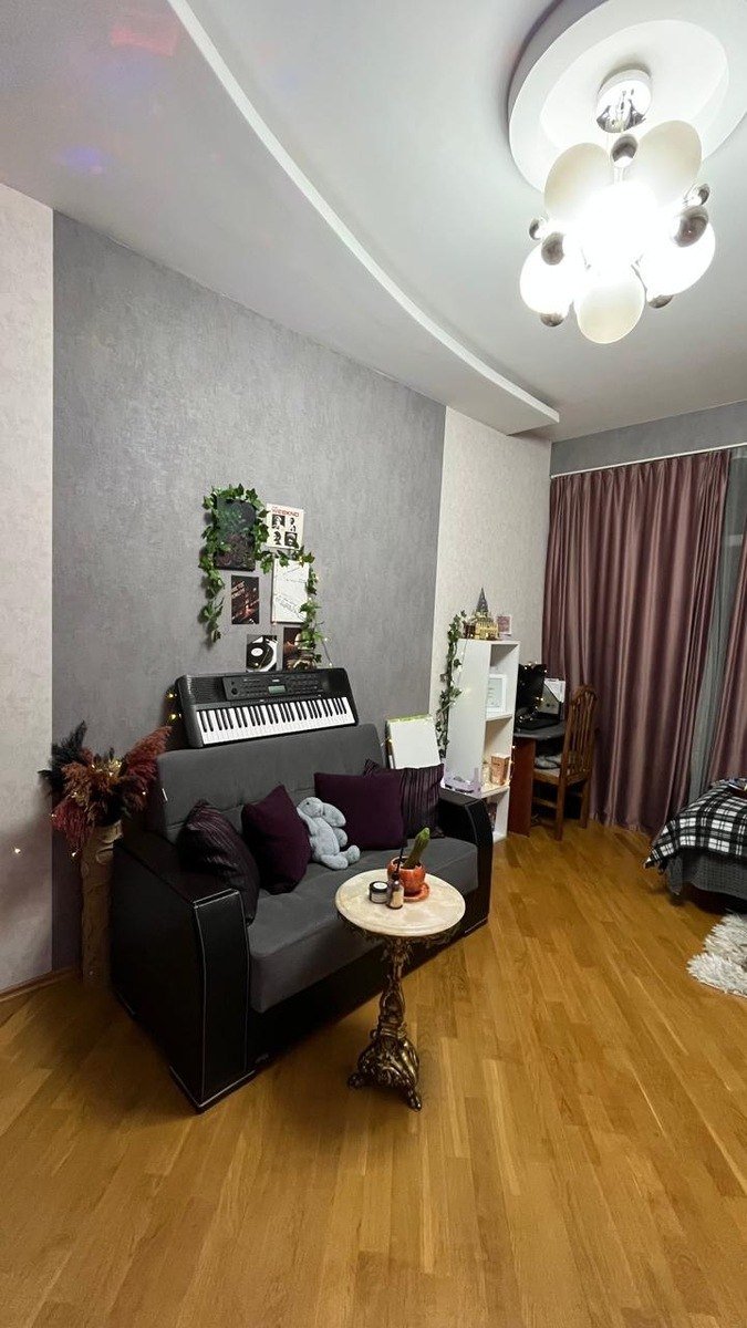 Satılır 3 otaqlı yeni tikili, 110 m², İnşaatçılar m.-10
