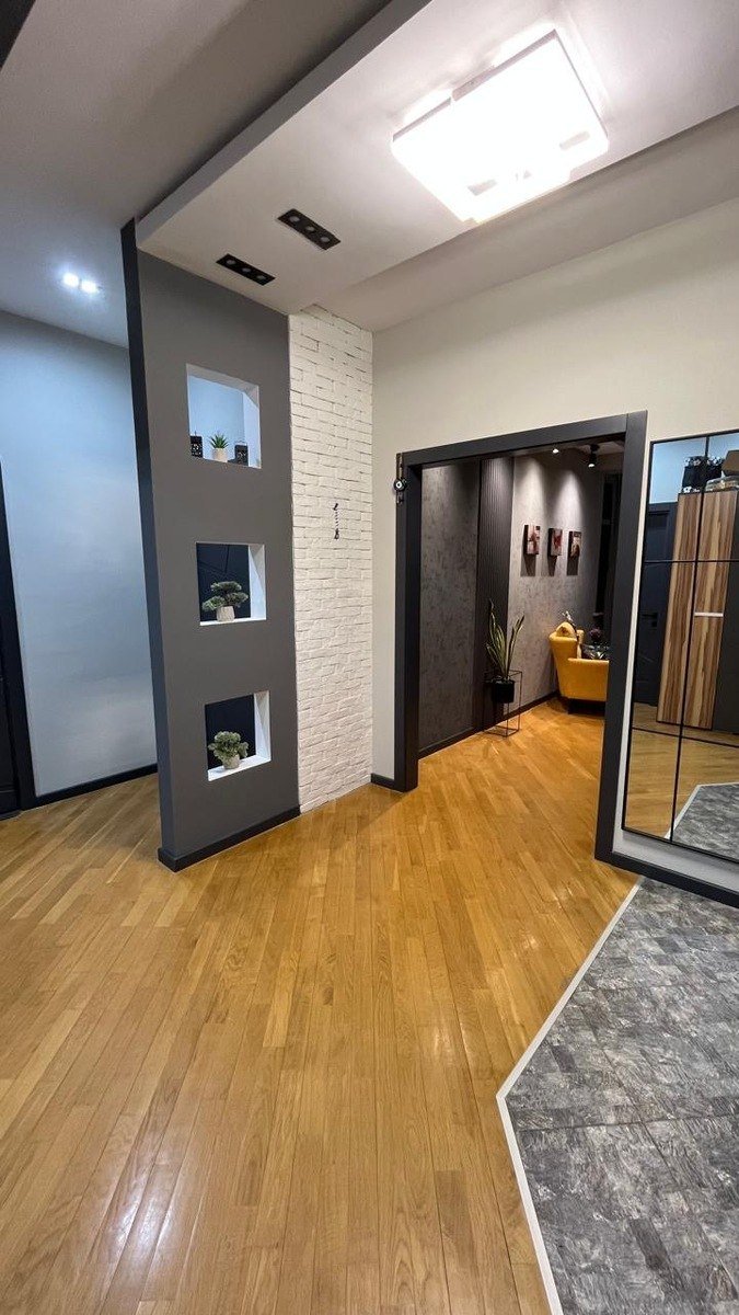 Satılır 3 otaqlı yeni tikili, 110 m², İnşaatçılar m.-13