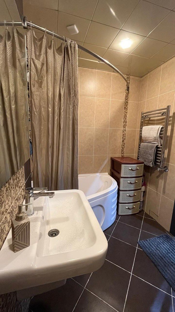 Satılır 3 otaqlı yeni tikili, 110 m², İnşaatçılar m.-15