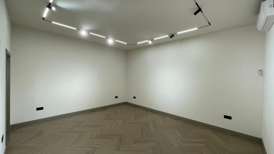 60 m<sup>2</sup> ofis icarəyə verilir, Sahil m.-7