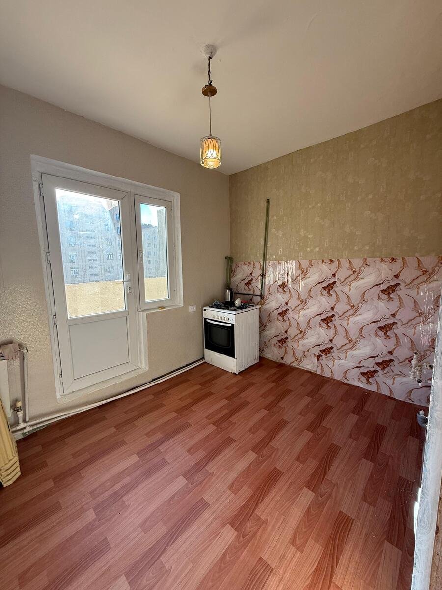 Satılır 3 otaqlı köhnə tikili, 85 m², Xalqlar dostluğu m.-5