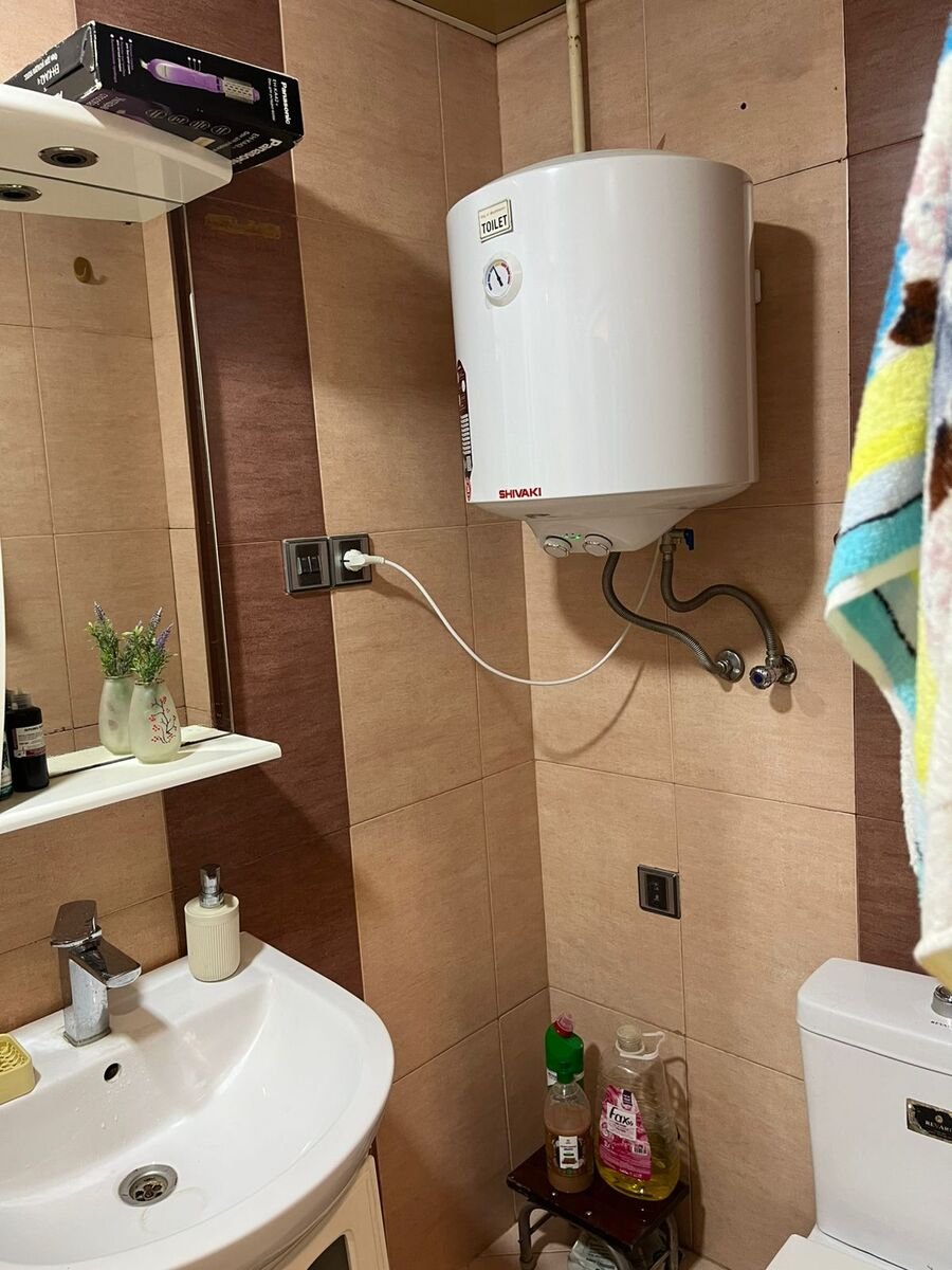 Satılır 2 otaqlı köhnə tikili, 35 m², İnşaatçılar m.-2