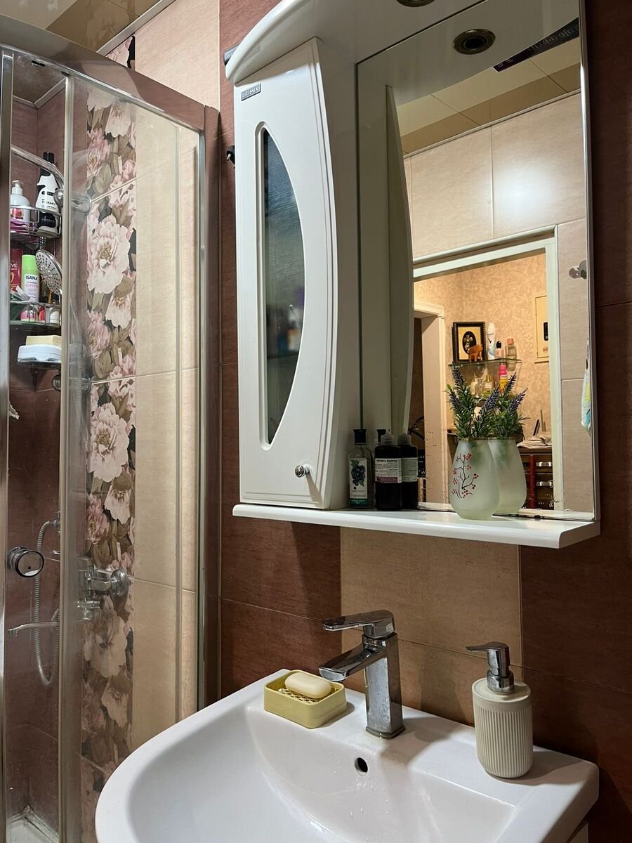 Satılır 2 otaqlı köhnə tikili, 35 m², İnşaatçılar m.-3