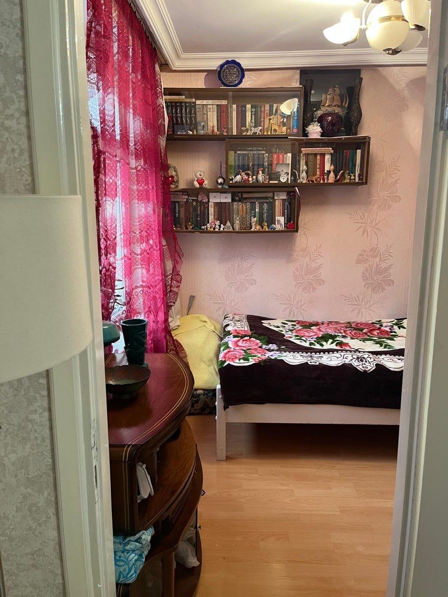 Satılır 2 otaqlı köhnə tikili, 35 m², İnşaatçılar m.-16