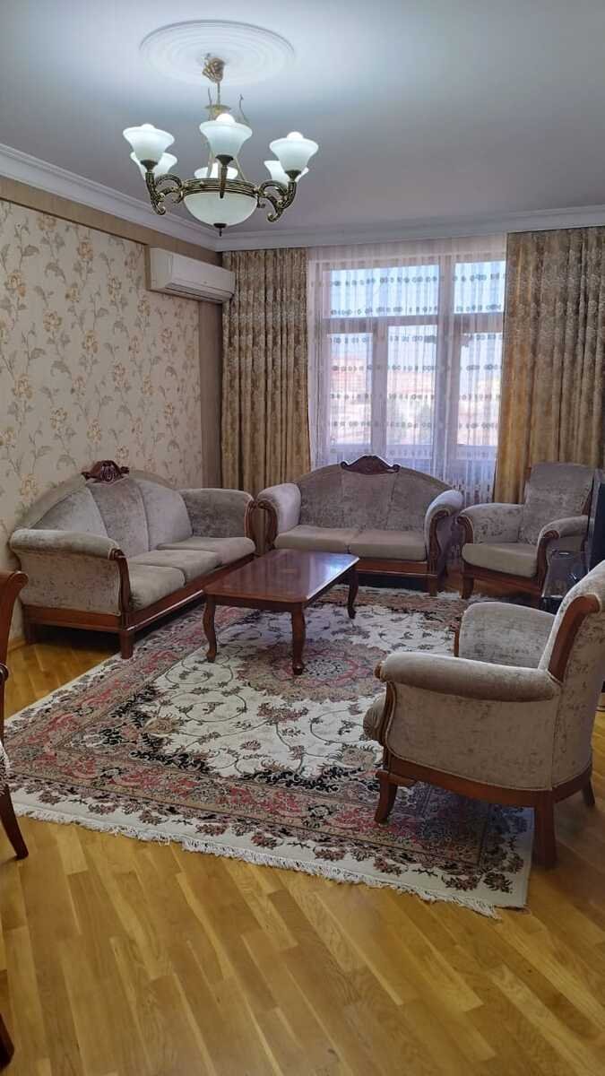 Satılır 3 otaqlı yeni tikili, 124 m², 8 noyabr-2