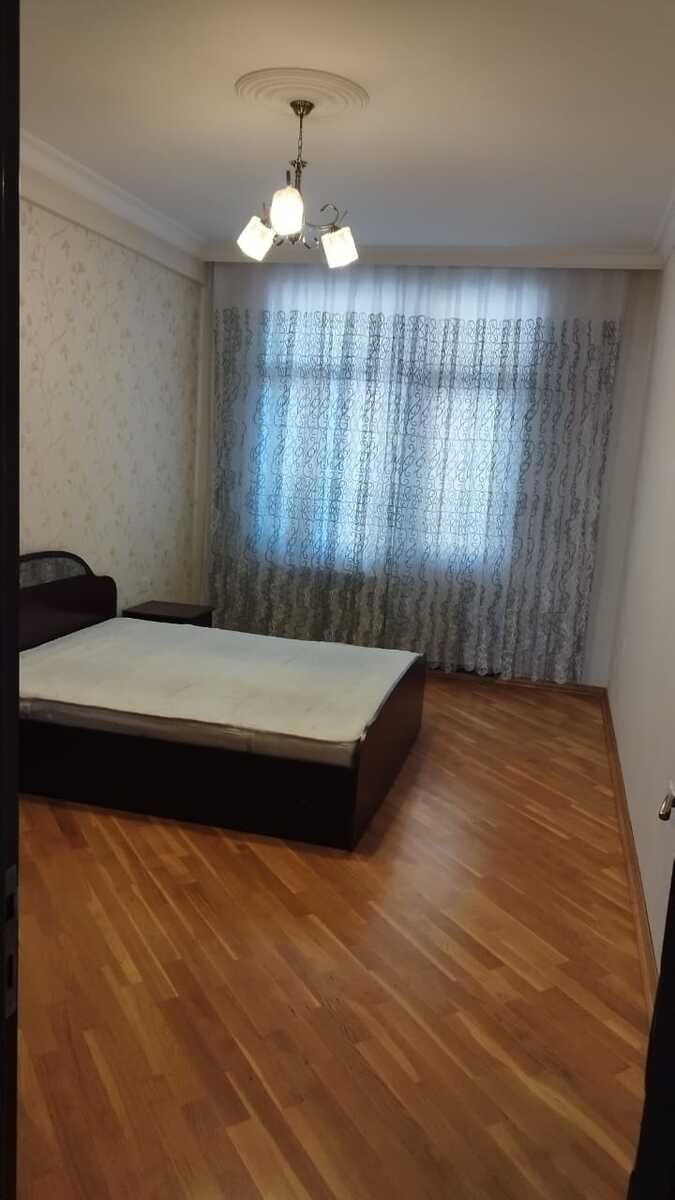 Satılır 3 otaqlı yeni tikili, 124 m², 8 noyabr-5
