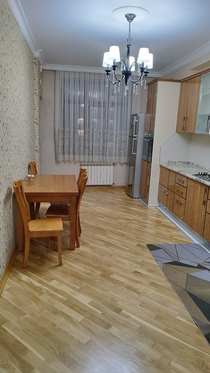 Satılır 3 otaqlı yeni tikili, 124 m², 8 noyabr-8