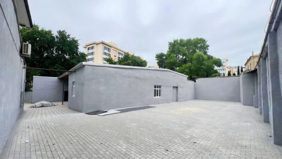 450 m<sup>2</sup> obyekt satılır, Azadlıq Prospekti m.-4