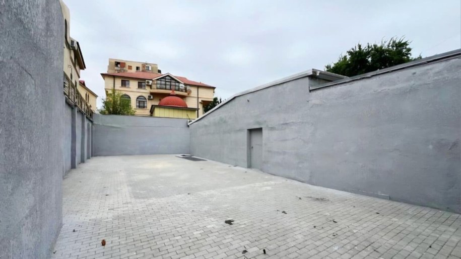 450 m<sup>2</sup> obyekt satılır, Azadlıq Prospekti m.-14