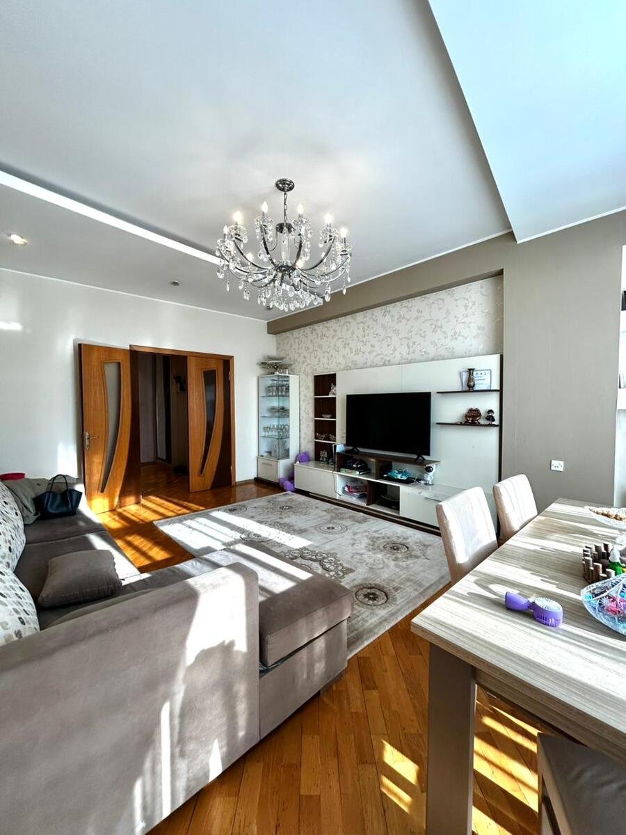 Satılır 2 otaqlı yeni tikili, 90 m², Elmlər Akademiyası m.-4