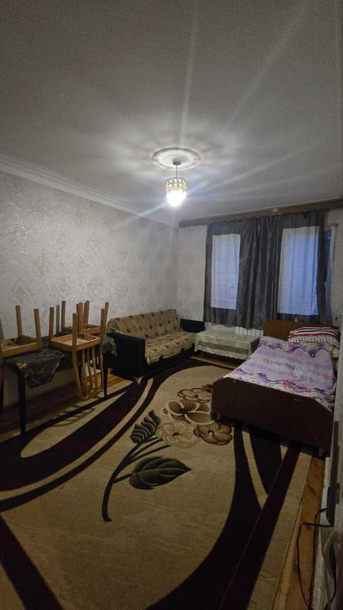 Kirayə verilir 1 otaqlı köhnə tikili, 28 m², Memar Əcəmi m.-1